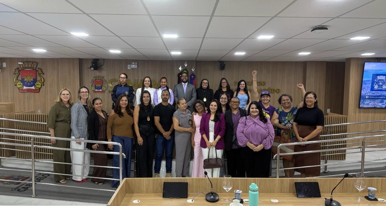 Câmara de Cabedelo promove Sessão Especial pelo Agosto Lilás e reforça combate à violência contra a mulher